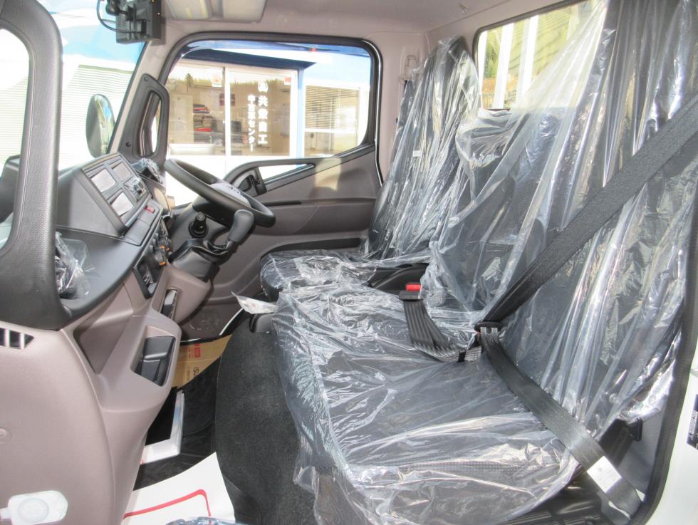 三菱 平ボデー・Wキャブ・シャーシ 小型 令和7年11月 2RGーFBAV0 20枚目