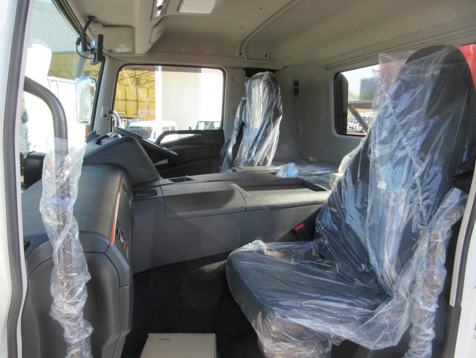 三菱 クレーン付 大型  2PGーFU84VZ 15枚目