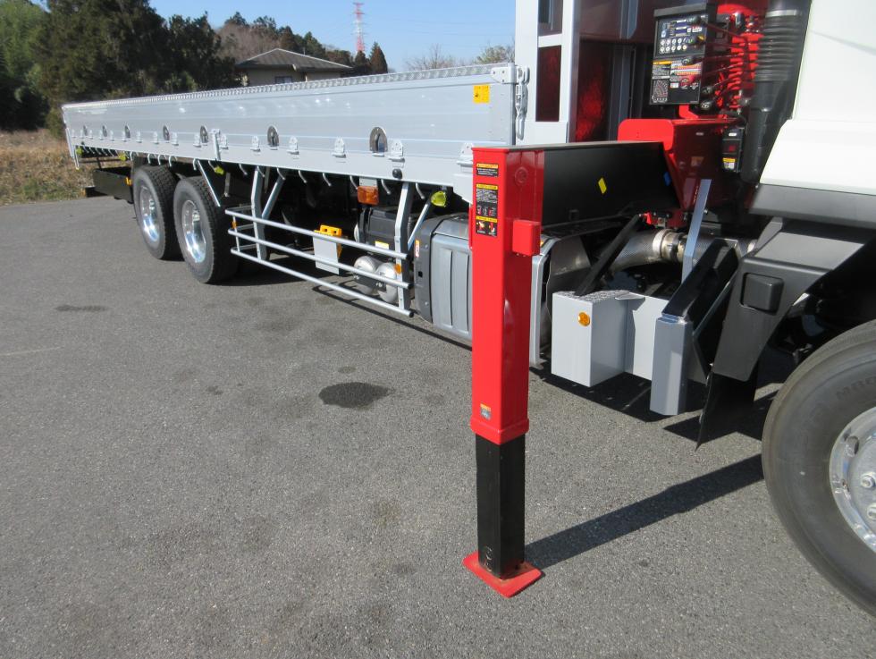 三菱 クレーン付 大型  2PGーFU84VZ 26枚目