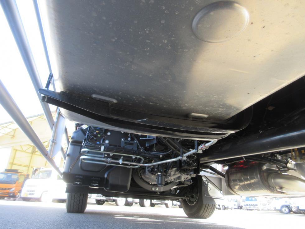 三菱 クレーン付 大型  2PGーFU84VZ 43枚目