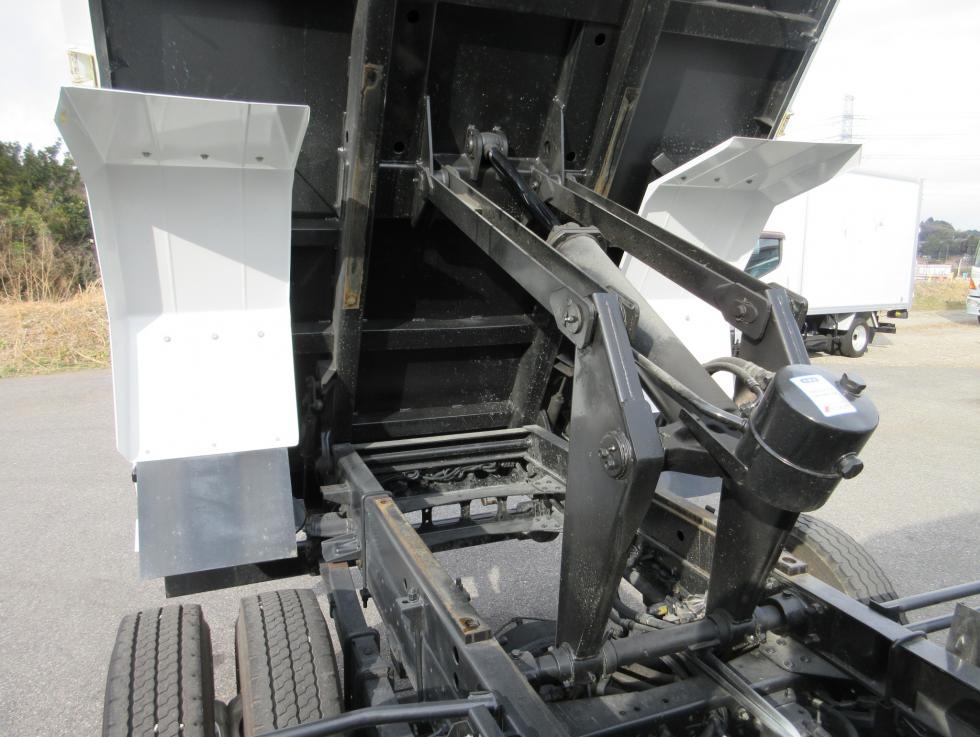 三菱 ダンプ 中型 令和5年6月 ◆商談中◆　2PGーFK72N 23枚目