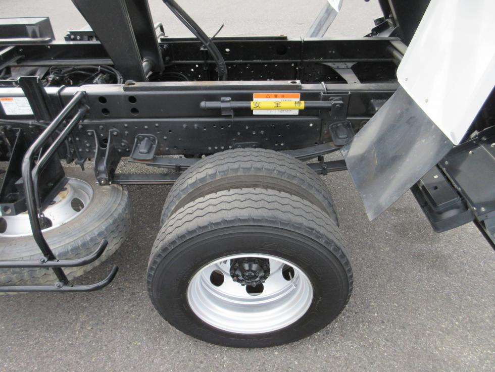 三菱 ダンプ 中型 令和5年6月 ◆商談中◆　2PGーFK72N 24枚目