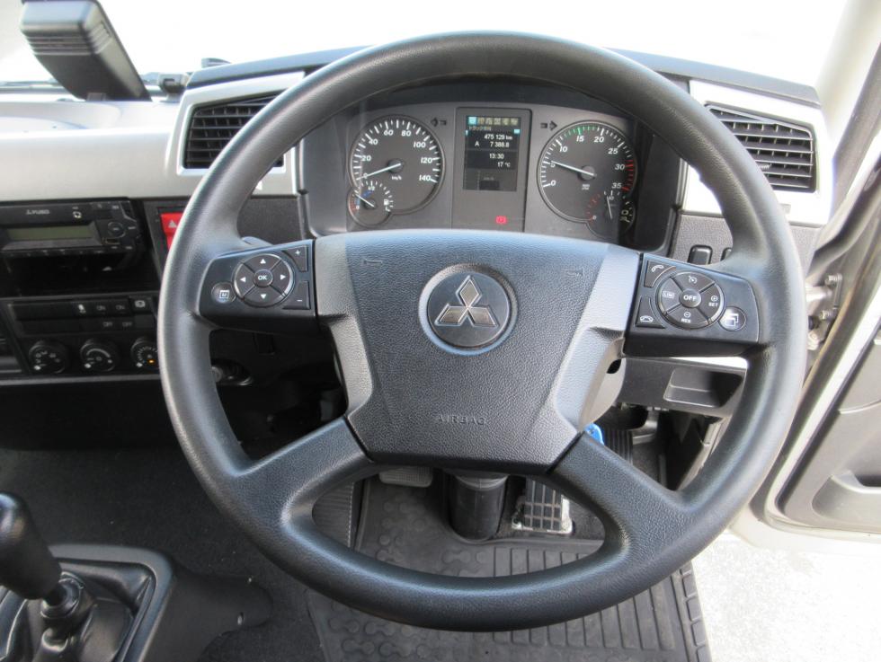 三菱 バン 中型 令和2年9月 2KGーFK65F 11枚目