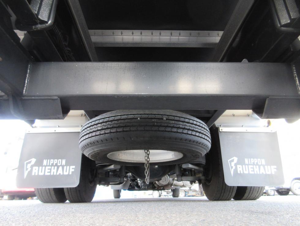 三菱 バン 中型 令和2年9月 2KGーFK65F 29枚目