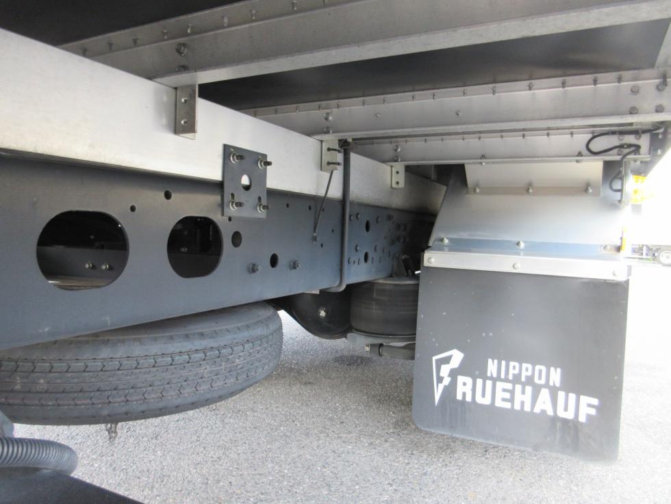 三菱 バン 中型 令和2年9月 2KGーFK65F 31枚目