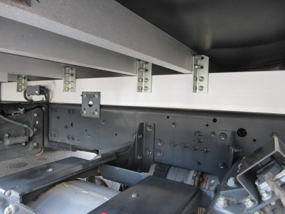 三菱 バン 中型 令和2年9月 2KGーFK65F 33枚目