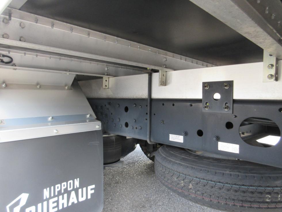 三菱 バン 中型 令和2年9月 2KGーFK65F 38枚目