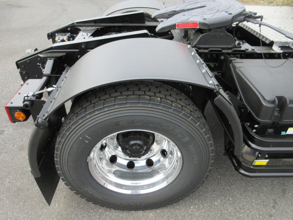 三菱 トラクター 大型  2RGーFP84VDR 28枚目