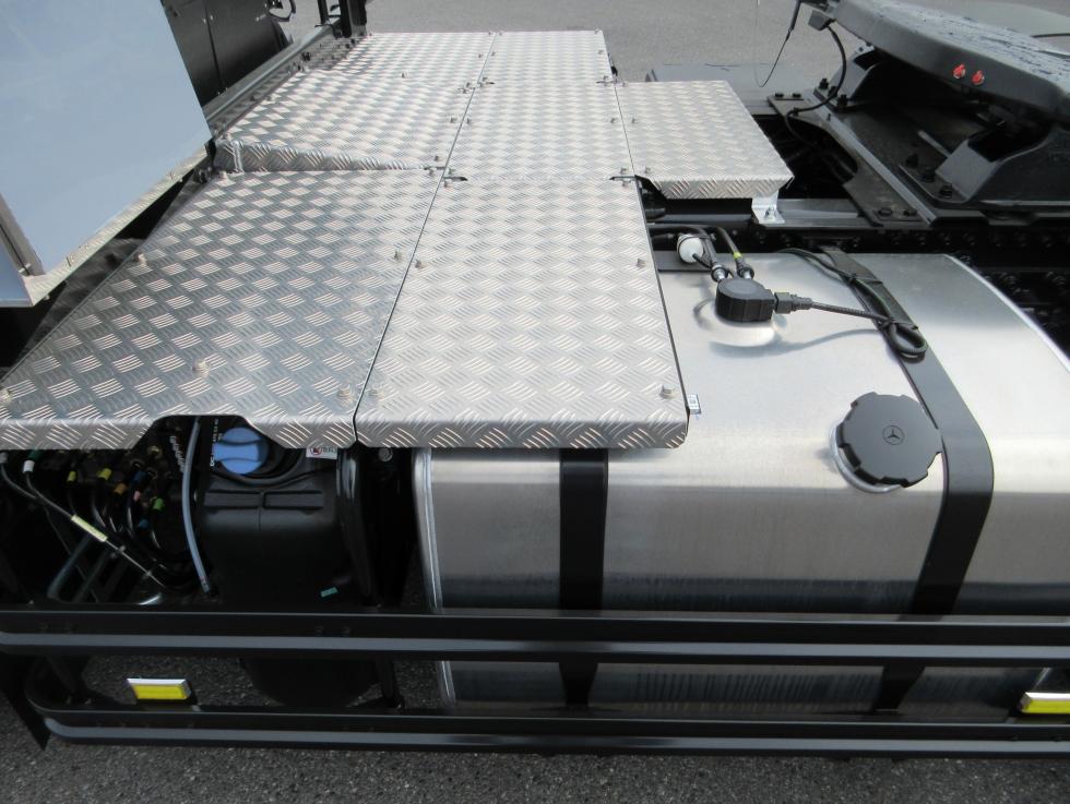 三菱 トラクター 大型  2RGーFP84VDR 30枚目