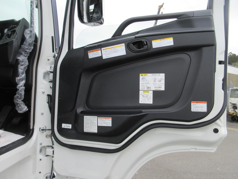 三菱 トラクター 大型  2RGーFP84VDR 8枚目