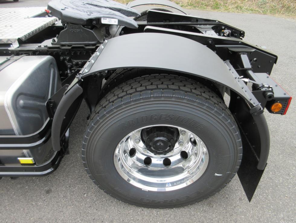 三菱 トラクター 大型  2RGーFP84VDR 27枚目