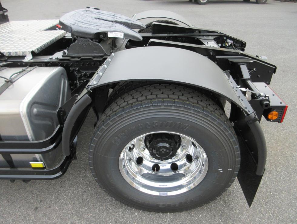 三菱 トラクター 大型  2RGーFP84VDR 26枚目