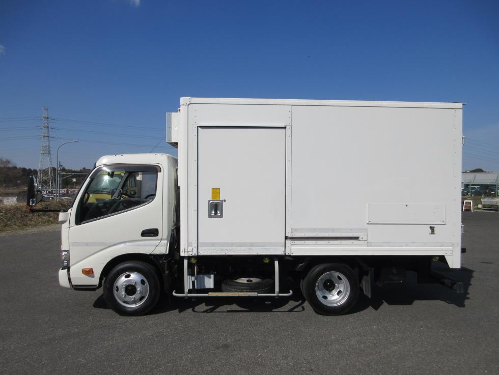 日野 冷凍・保冷 小型 平成30年7月 TPGーXZU605M 4枚目