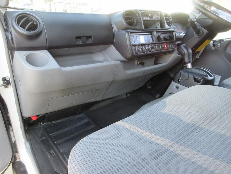 日野 冷凍・保冷 小型 平成30年7月 TPGーXZU605M 16枚目